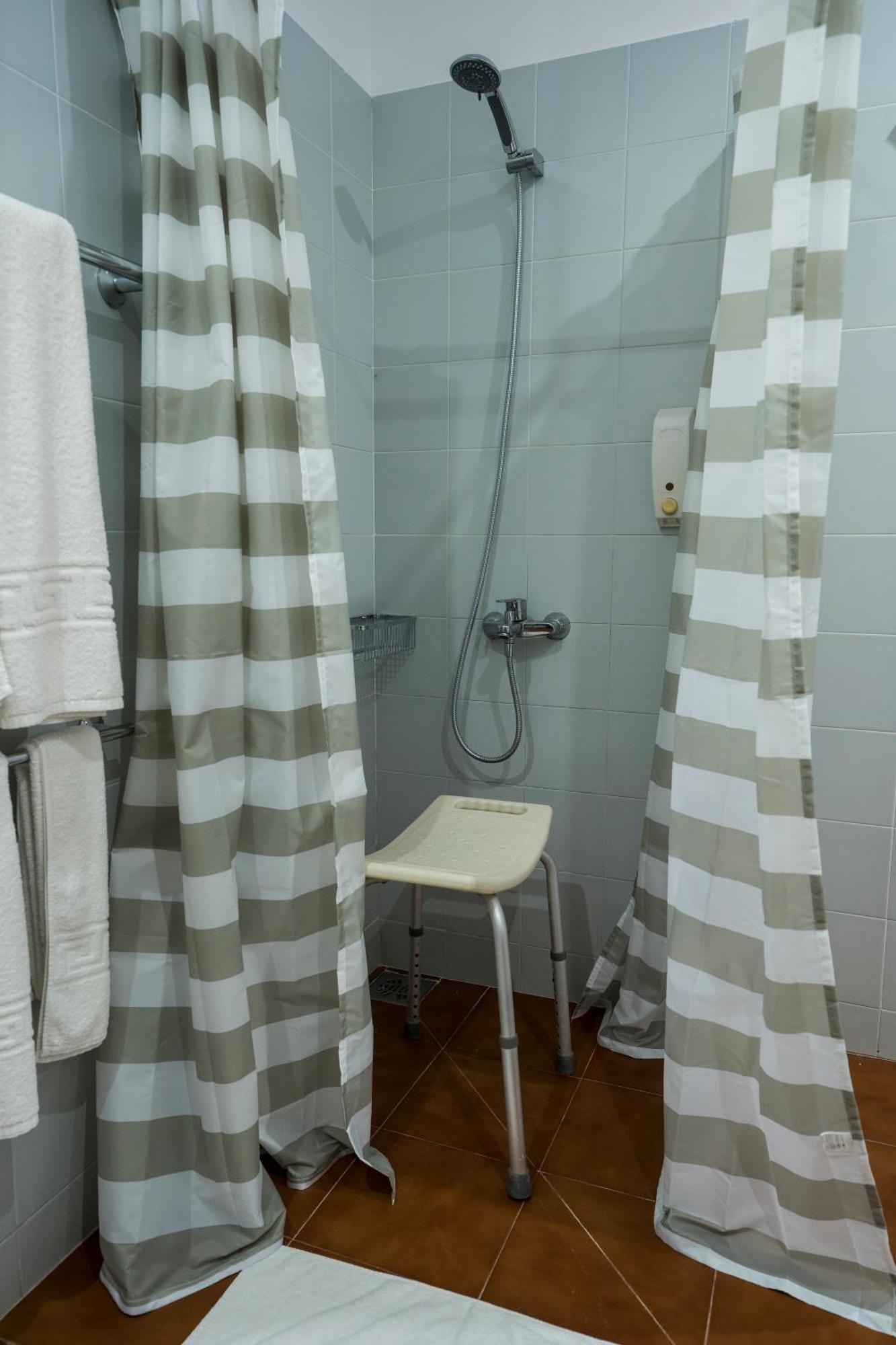 Paratene Ostatu Habitaciones Erandio Εξωτερικό φωτογραφία