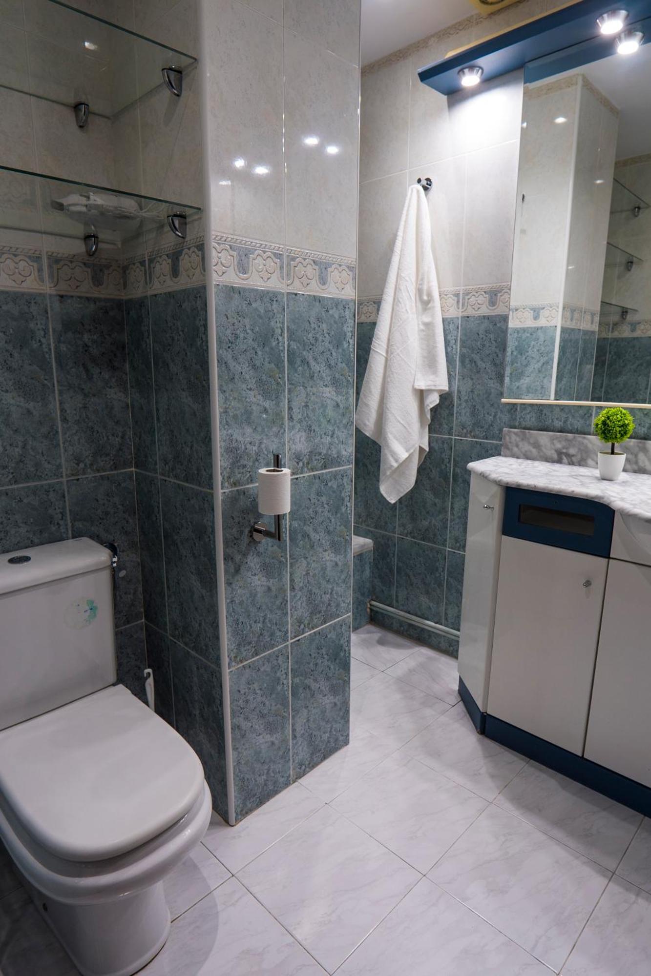 Paratene Ostatu Habitaciones Erandio Εξωτερικό φωτογραφία