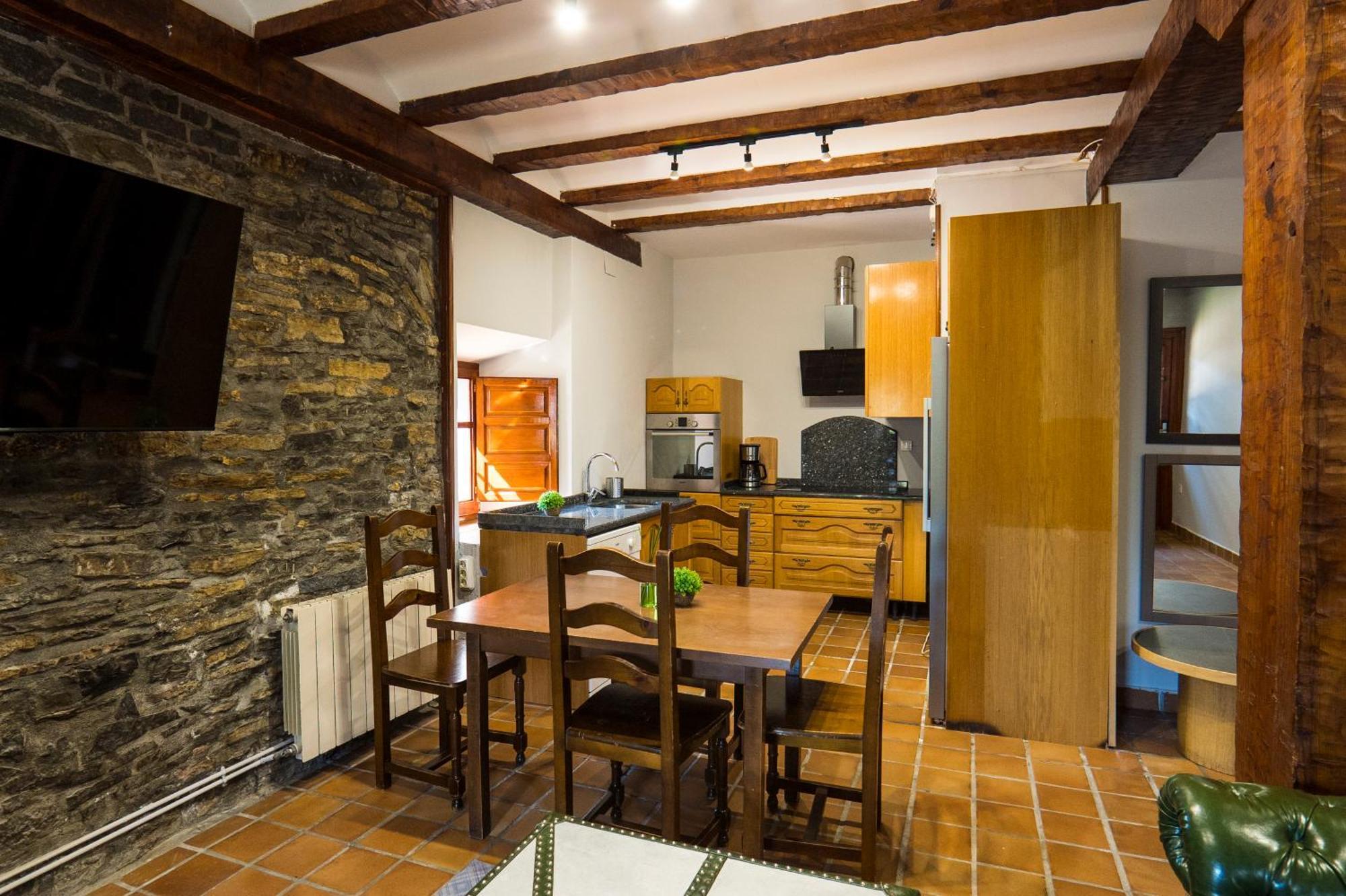 Paratene Ostatu Habitaciones Erandio Εξωτερικό φωτογραφία