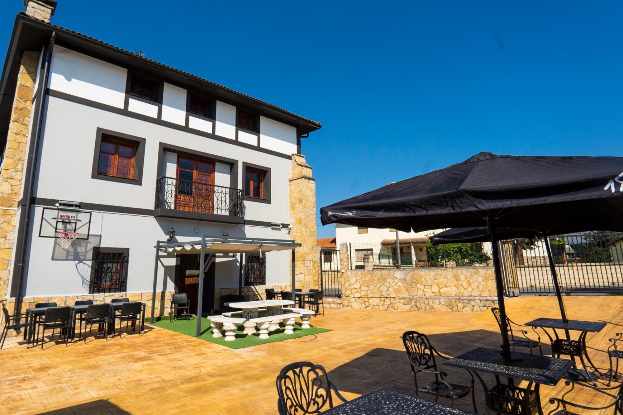 Paratene Ostatu Habitaciones Erandio Εξωτερικό φωτογραφία