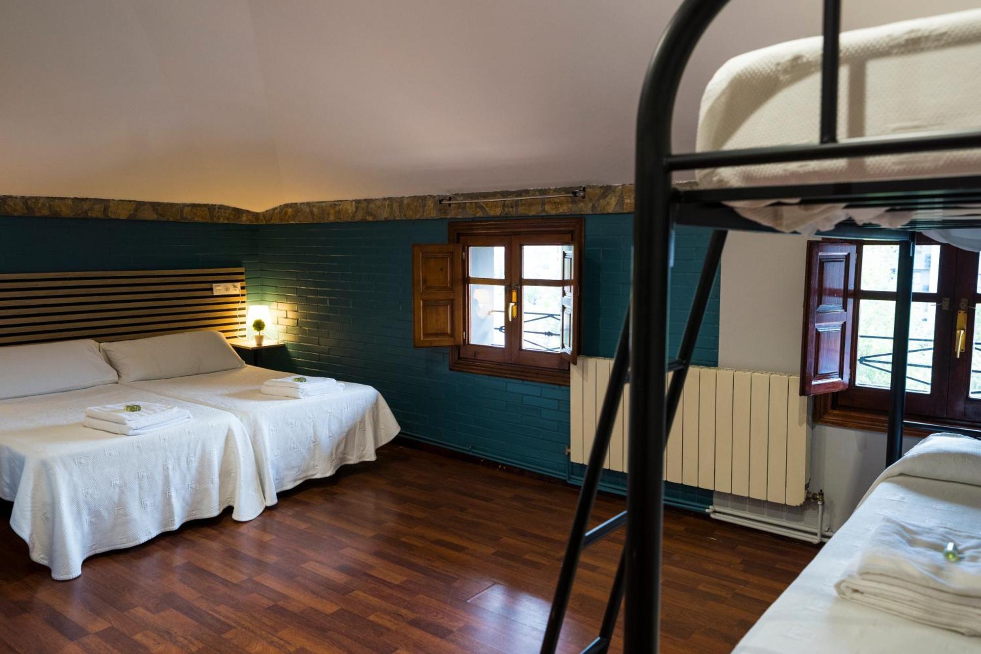 Paratene Ostatu Habitaciones Erandio Εξωτερικό φωτογραφία