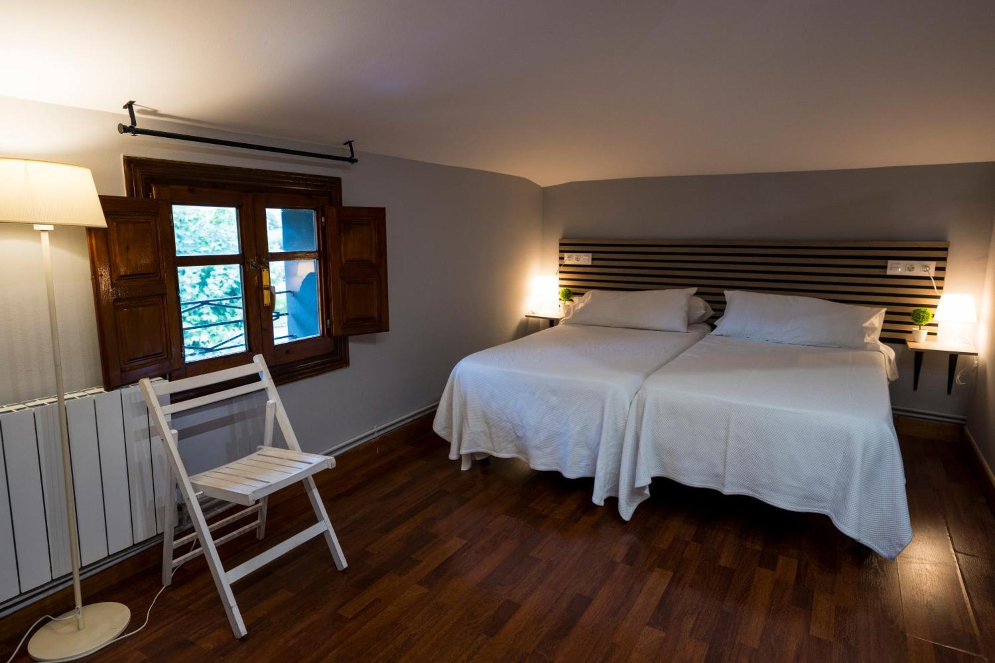 Paratene Ostatu Habitaciones Erandio Εξωτερικό φωτογραφία
