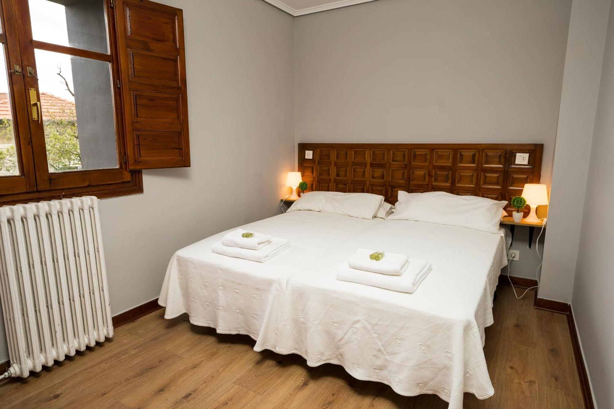 Paratene Ostatu Habitaciones Erandio Εξωτερικό φωτογραφία