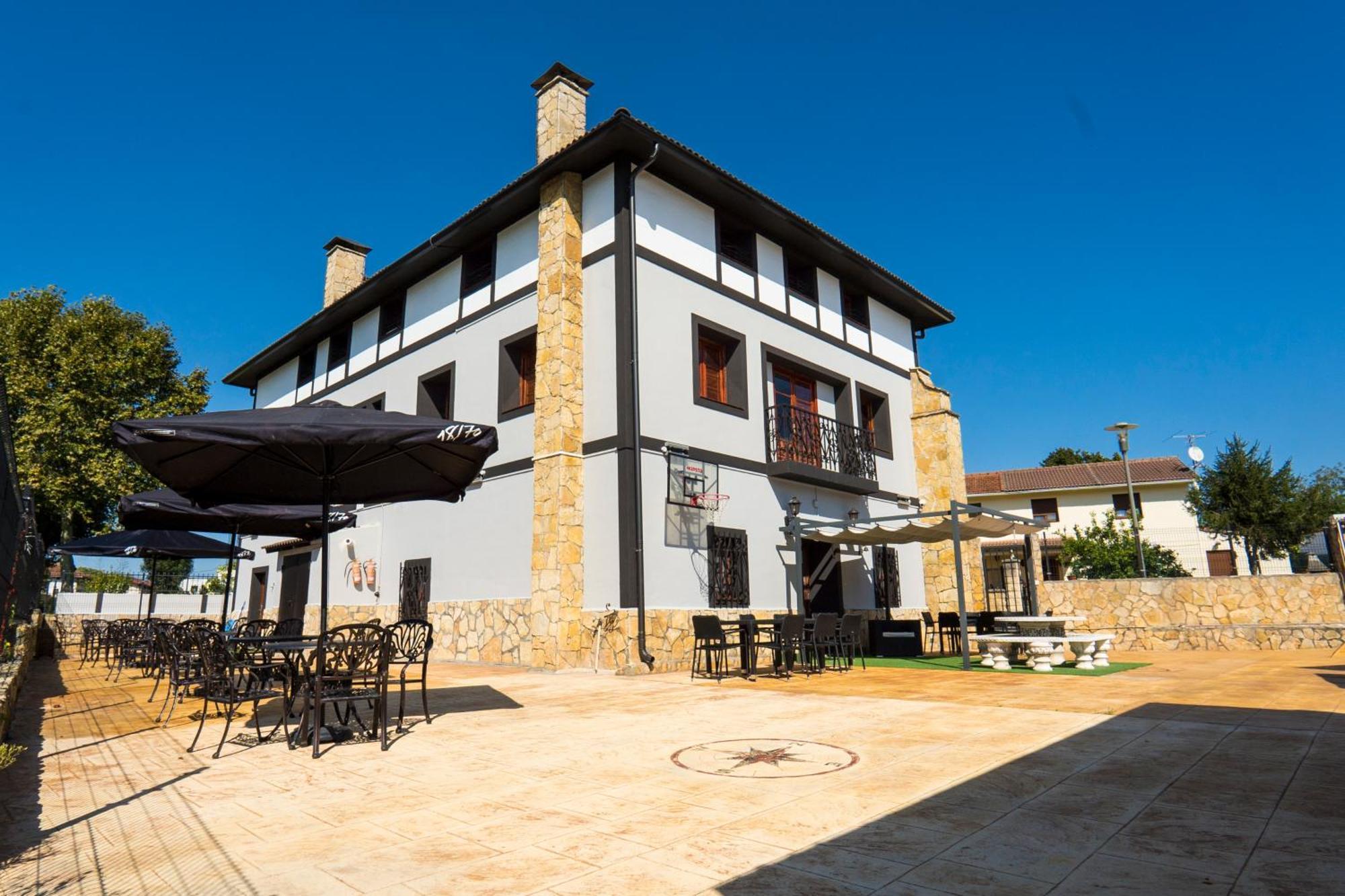 Paratene Ostatu Habitaciones Erandio Εξωτερικό φωτογραφία