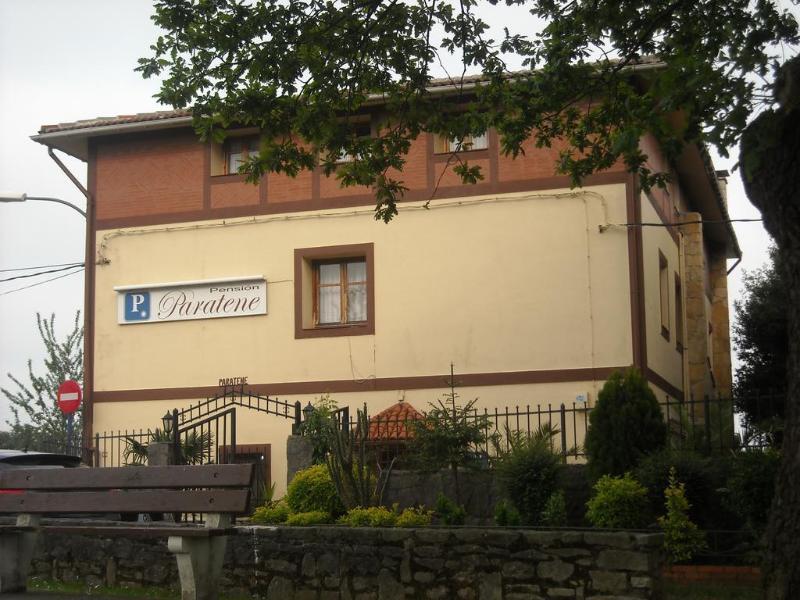 Paratene Ostatu Habitaciones Erandio Εξωτερικό φωτογραφία